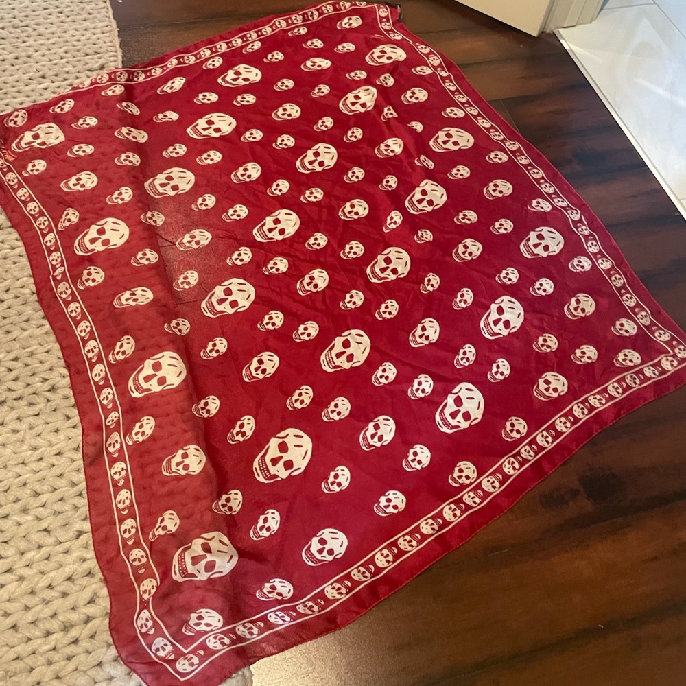 Alexander McQueen Skull Scarf